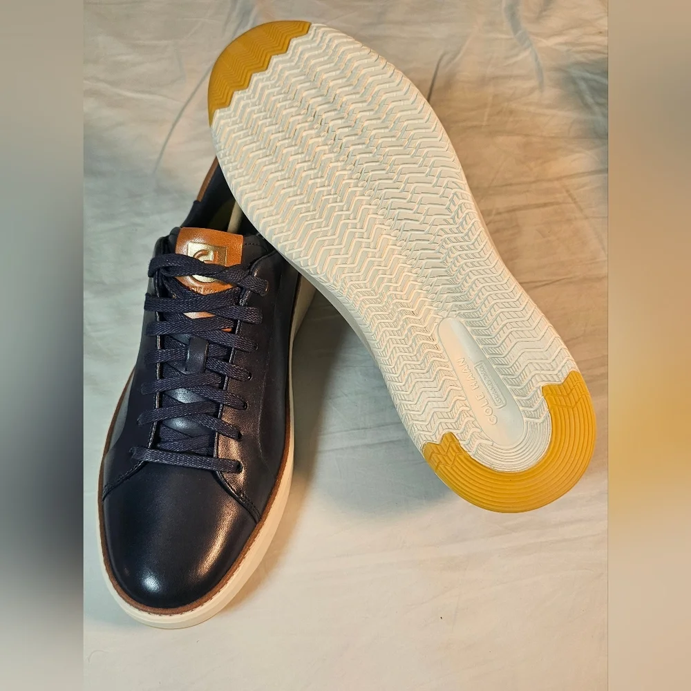 Cole Haan NIB and Never Worn - Picture 2 of 4